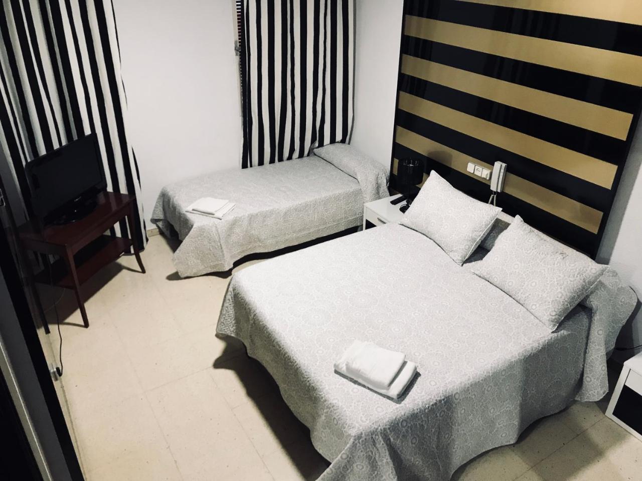 Hostal Los Badenes Jumilla Zewnętrze zdjęcie